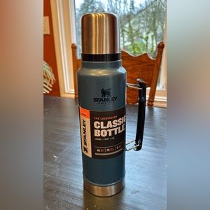 New Stanley Classic Legendary Bottle 1.5 QT